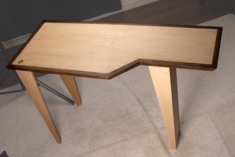 CASTELHA TABLE