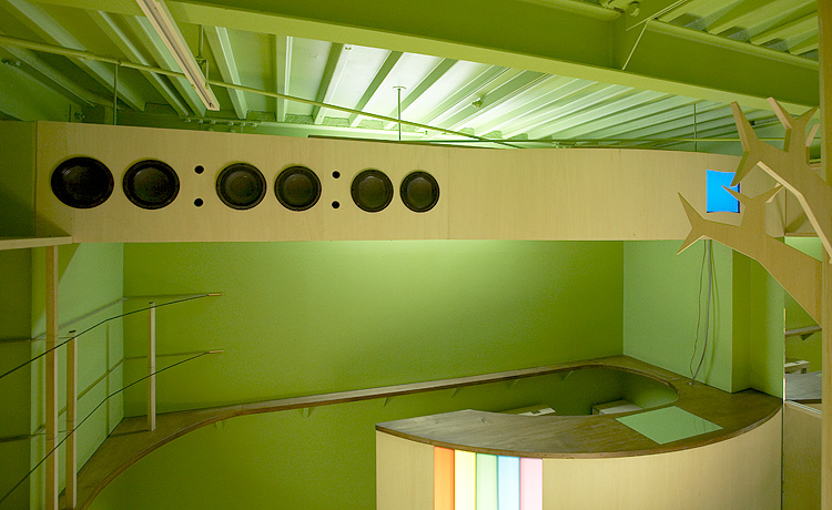 SPEAKER STOCK 4 cosmo